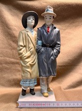 Moderne, coole Porzellanfigur