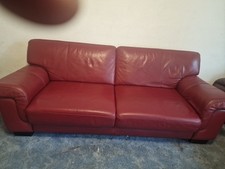 Rouge Bordeaux und Rouge Leder Sofa
