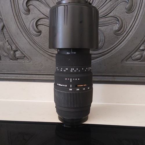 Sigma objektiv 300mm - objektiv, 70-300mm