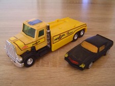 Autotransporter Peterbilt und Chevrolet Camaro von Buddy L, Aufdruck "Pennzoil"