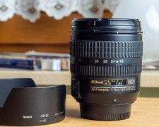 Nikon DX AF-S Nikkor 18-70mm