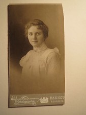 Hannover - Ella Wohlenberg als