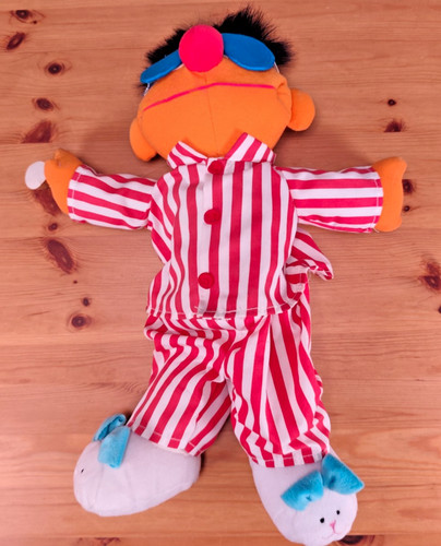 Schlaf ernie sesamstraße - 🧸,