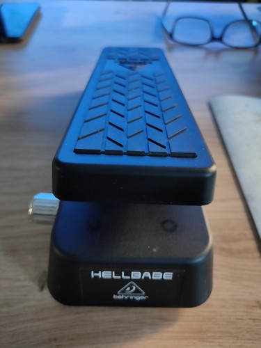 Behringer hellbabe wah - behringer,