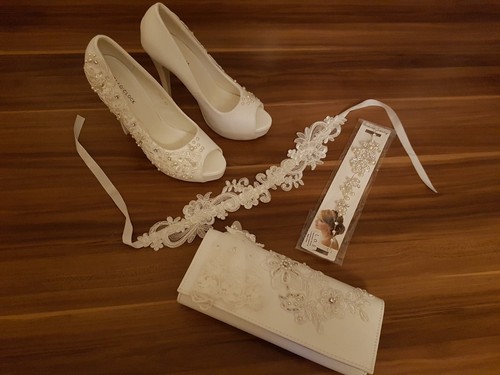 Hochzeits accessoires weiß - hochzeits-accessoires, in
