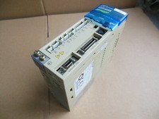 R7D-AP01H Servo Driver R7DAP01H PLC Expedited Shipping USED #F17