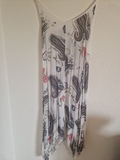 Strandkleid weiss mit Paisley