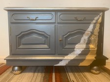 Design Kommode aus Massivholz