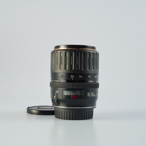 Near mint canon 135mm - near, ef