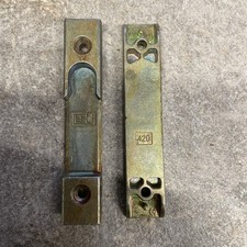 2 Stück Original SI  Siegenia Schließblech 420  für Holzfenster