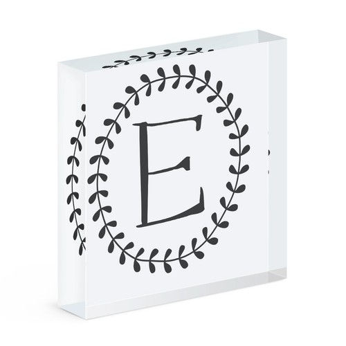 Buchstabe floraler kranz - e,