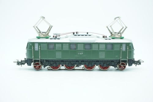 Märklin 3024 lok 18 35 - h0, e-lok