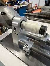 Gewindeschneidmaschine  bis zu 1000 Gewinde pro Stunde