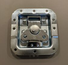 Adam Hall 17284 Butterfly Verschluss V4 mittel gekröpft 12mm tief