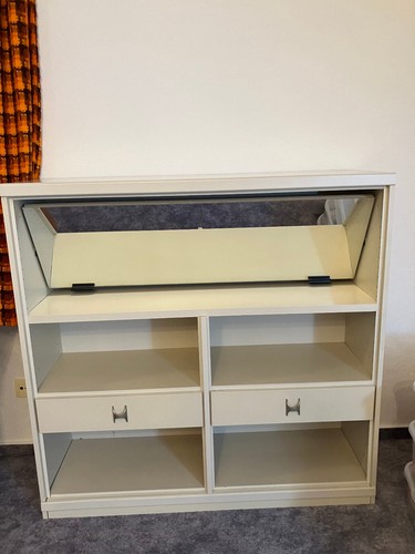 Spiegelschrank/-Kommode