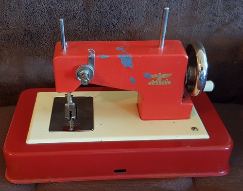 Casige alte kindernähmaschine - casige,