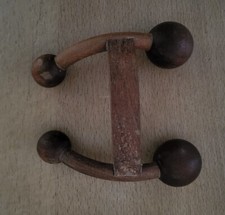 Massagegerät aus Holz