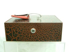 Alte Kasse massiv schwer