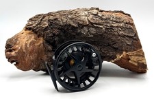 Delphin Fliegenrolle ERAX WF