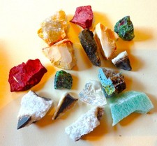 Lot Mineralien Weltweit   Natur?U203)Schau Mal durch !?