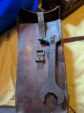 Hallo, ich verkaufe diese Werkzeugtasche für MG08, datiert 1917. Weiches Leder,...