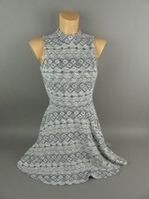 Super Dry Damen Kleid Strickkleid S Grau gemustert ärmellos Rundhals (19086)