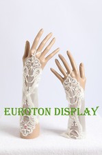hautfarben Dekohand Schmuckhand Hände Schaufensterpuppe Präsentation weiblich 