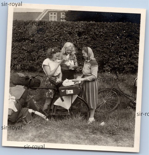 Mädchen 1946 mit fahrrad - 1946,