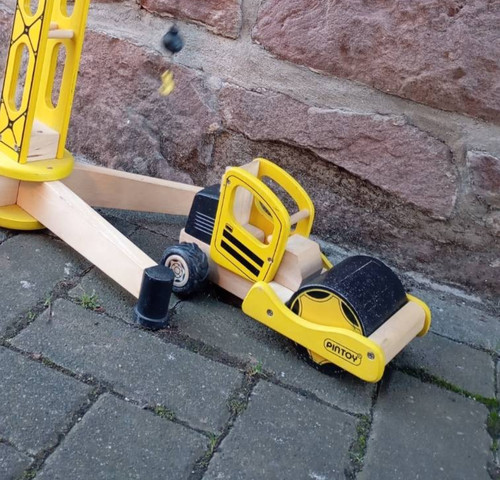 Holzspielzeug pintoy - holzspielzeug,