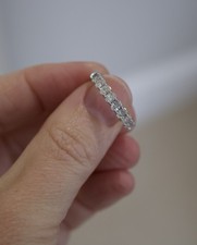 Platin Ring mit 11