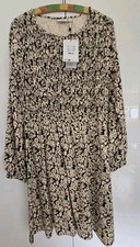 tolles Saint Tropez Kleid