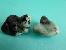 2 Stück Smaragd; Trommelsteine, Handschmeichler, Brasilien, (A75)