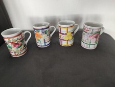 4 hübsche Tassen