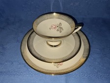 Winterling Sammeltassen-Gedeck 3-teilig – Rosenmotiv und Goldrand - Vintage