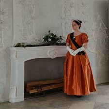 Handgenähtes Ballkleid aus Seide, viktorianisch, 1850er, 19.Jh. Sisi historisch