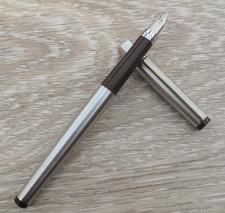 Älterer Tintenpatronen-Füller, Garant docar, Füllfederhalter, DDR, silber/braun