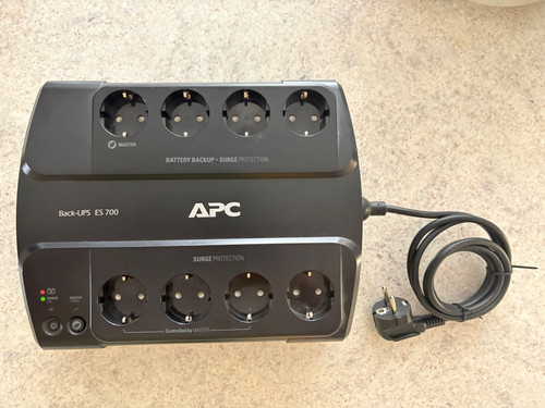 Apc back ups 700 - apc, back-ups