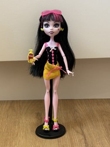 Monster high draculaura - high,