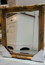 Spiegel mit Facettenschliff, 74x64 cm, Rahmen Holz, aufwändige Verzierungen