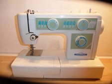 Alte Nähmaschine Victoria