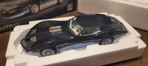 Autoart corvette 18 - autoart,