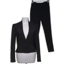 Kira Plastinina, Anzug