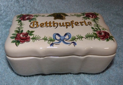 Betthupferle alte keramikdose - betthupferle,