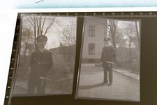 zwei tolle alte Negtive - Offizier  Kriegsmarine - Dolch 
