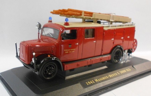 Signature scale diecast - signature,