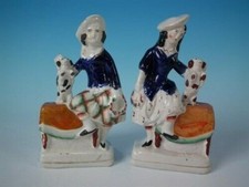 Paar Staffordshire Keramik