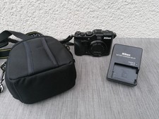 Nikon Coolpix P7100 10.1 MP Kompakt-Digitalkamera Schwarz + 8 GB SD Karte