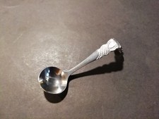 Kleine "Bünting Tee" Sahnekelle Sahnelöffel Hildesheimer Rose gebogen Edelstahl