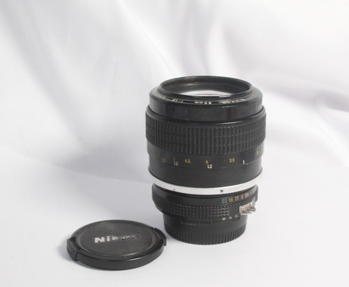 Nikon nikkor guter - 85/1,8,