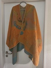Kuscheliger Wende Poncho Damen mit Koi Fisch Motiv, Orange/Türkis